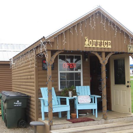 All Tucked Inn Cabins Stockdale Экстерьер фото