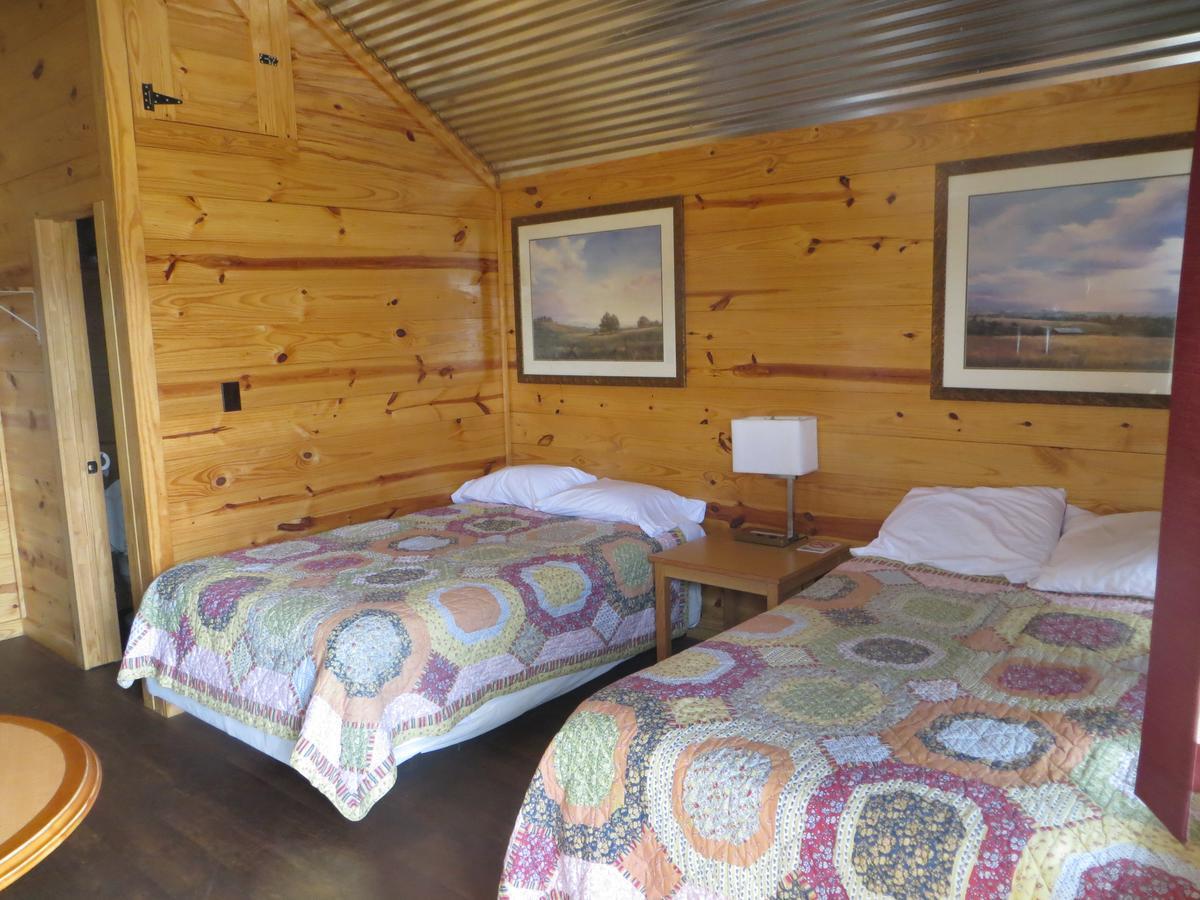 All Tucked Inn Cabins Stockdale Экстерьер фото